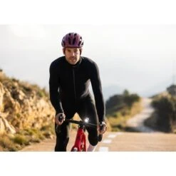 CASQUE LAZER STRADA KINETICORE ROUGE -VéloÉlan Soldes casque lazer strada kineticore rouge 6